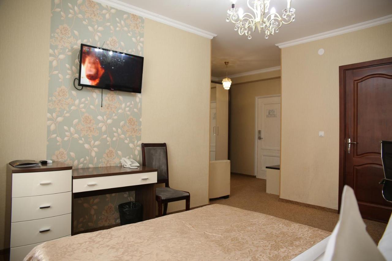 Sweet Home Hotel Atyraū Zewnętrze zdjęcie
