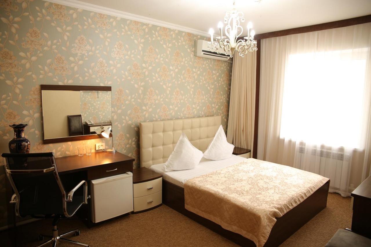Sweet Home Hotel Atyraū Zewnętrze zdjęcie