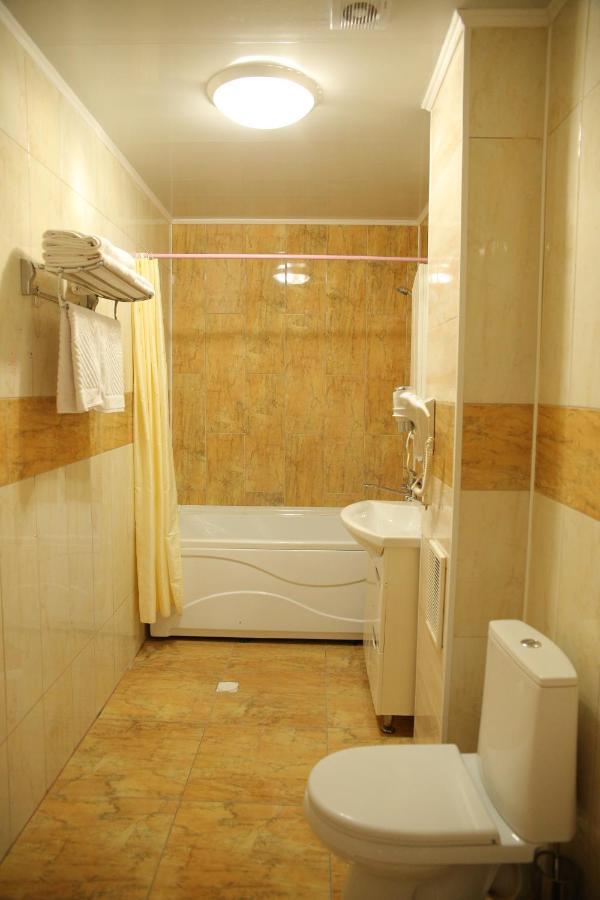 Sweet Home Hotel Atyraū Zewnętrze zdjęcie