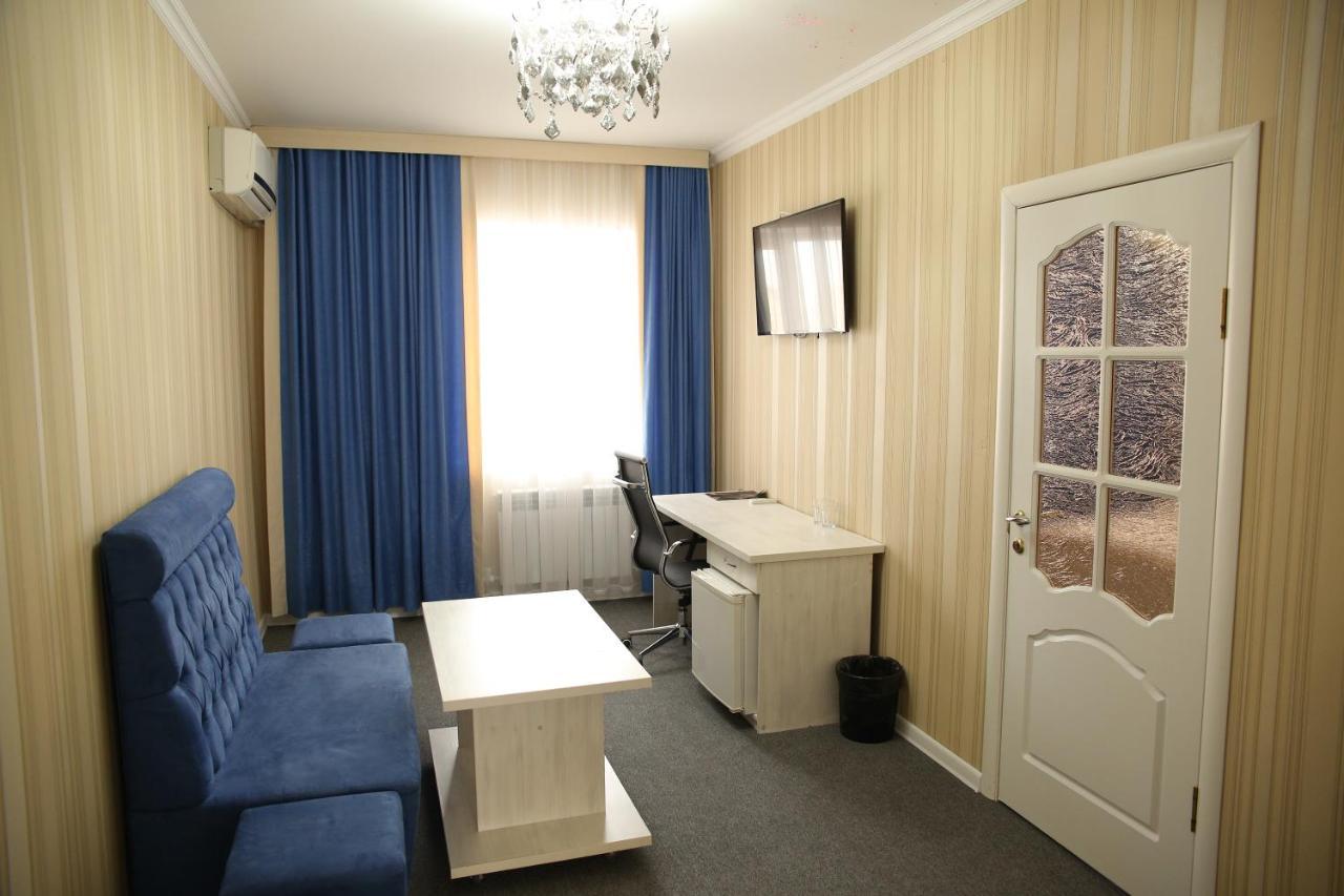 Sweet Home Hotel Atyraū Zewnętrze zdjęcie