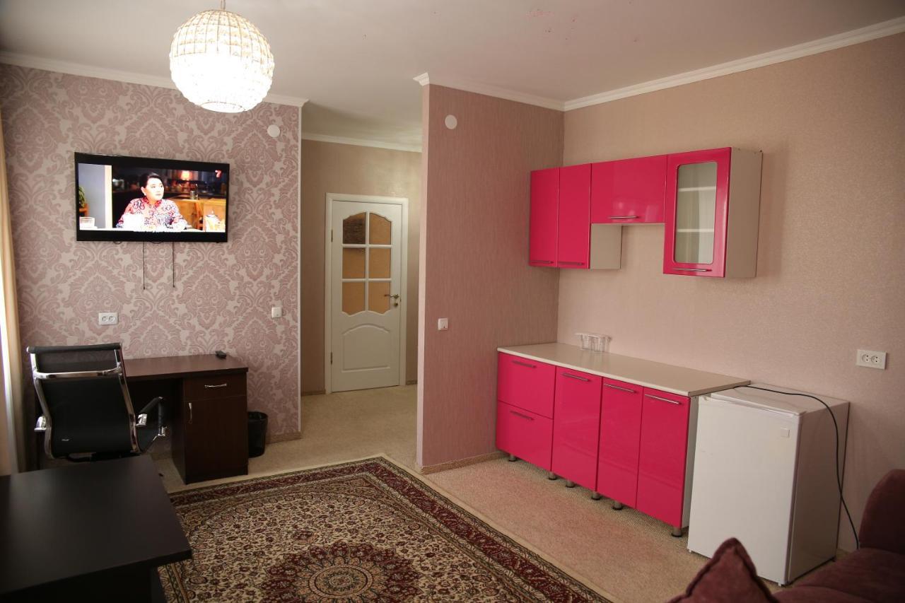 Sweet Home Hotel Atyraū Zewnętrze zdjęcie