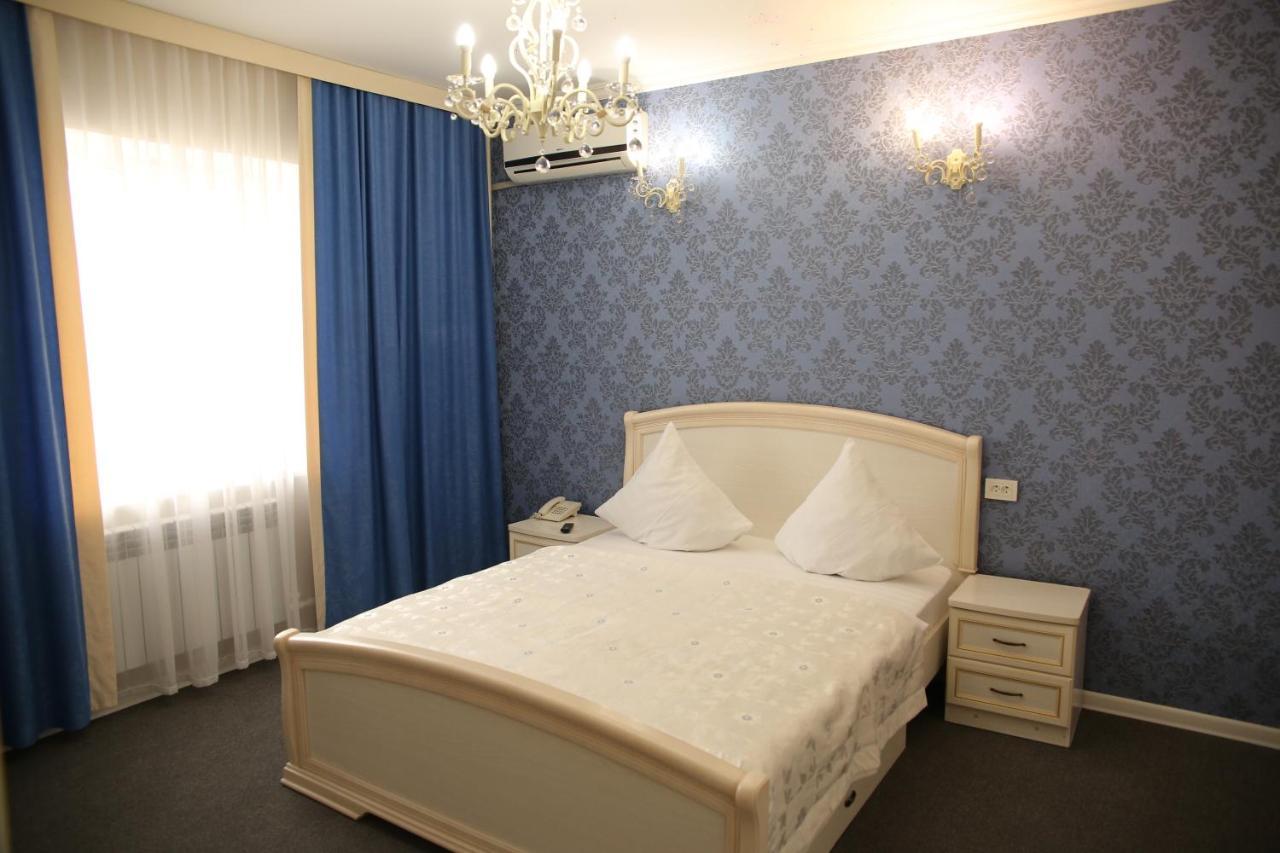 Sweet Home Hotel Atyraū Zewnętrze zdjęcie