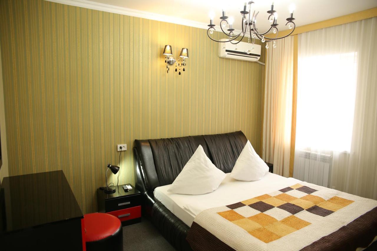 Sweet Home Hotel Atyraū Zewnętrze zdjęcie